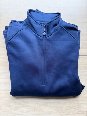 Size XS- Ava Therese Zavate Scrub Navy Blue 1/4 Zip Pullover. New with defects